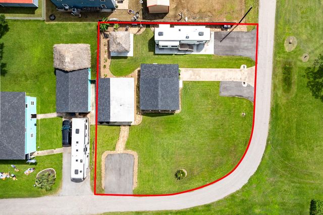 4402 Zelsky Road, Freeport, TX 77541