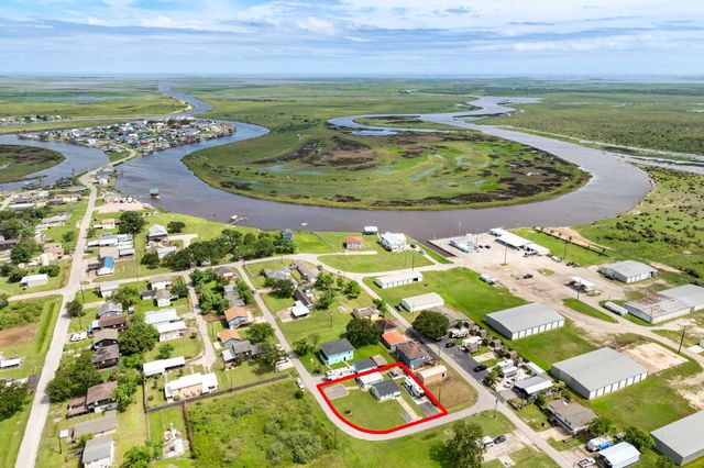 4402 Zelsky Road, Freeport, TX 77541