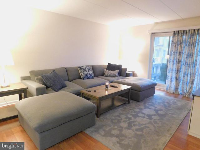 33 W CHESTER PIKE #C10, Ridley Park, PA 19078