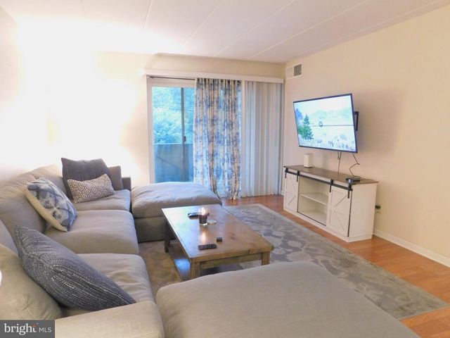 33 W CHESTER PIKE #C10, Ridley Park, PA 19078