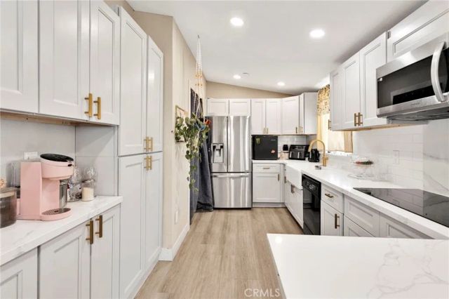 12352 Nugget, Phelan, CA 92371