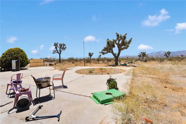12352 Nugget, Phelan, CA 92371