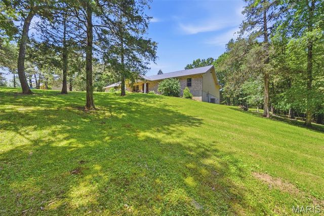 3939 Burgio Lane, Hillsboro, MO 63050
