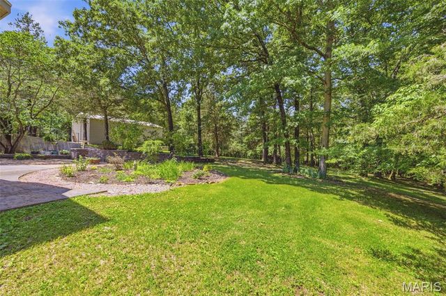 3939 Burgio Lane, Hillsboro, MO 63050
