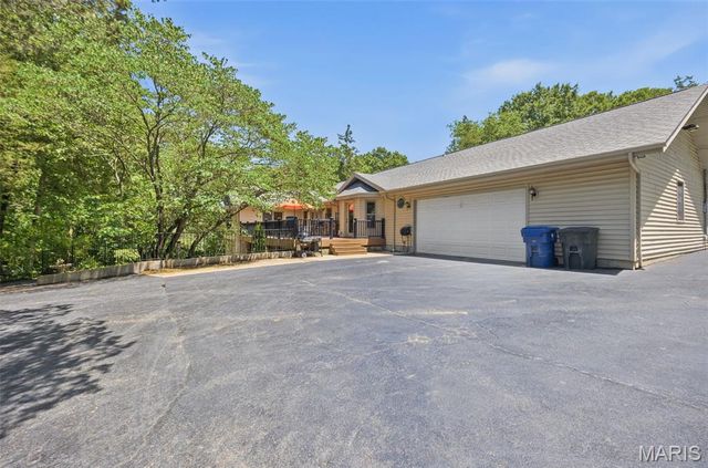 3939 Burgio Lane, Hillsboro, MO 63050