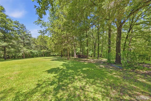 3939 Burgio Lane, Hillsboro, MO 63050