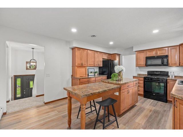 1735 Highway 63, New Richmond, WI 54017