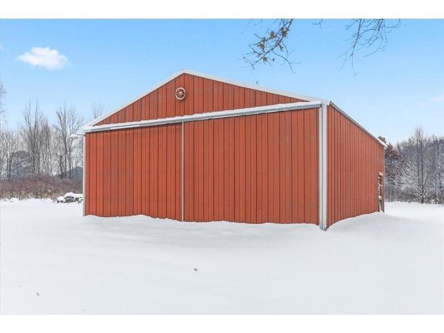 1735 Highway 63, New Richmond, WI 54017