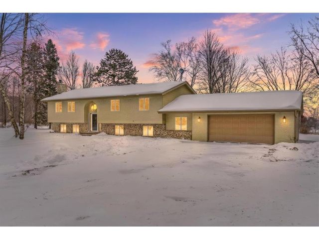 1735 Highway 63, New Richmond, WI 54017