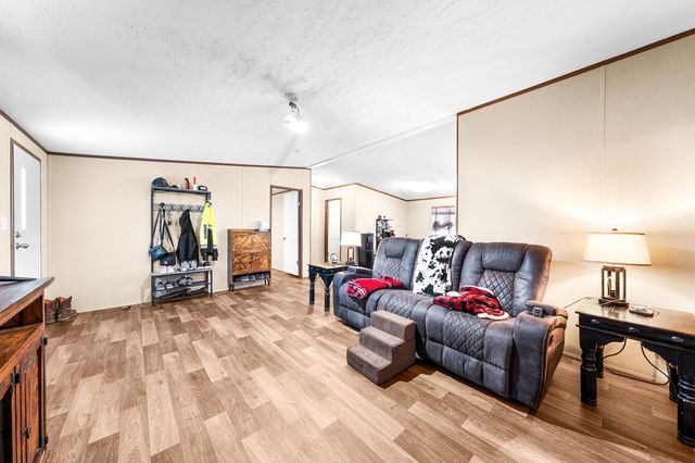 2721 County Road 3344, Pickton, TX 75471