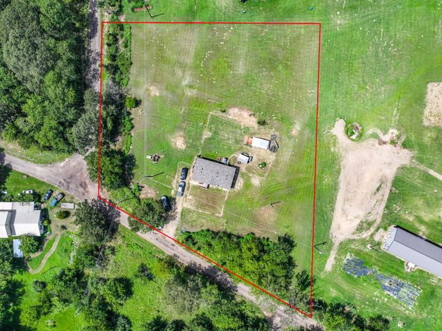 2721 County Road 3344, Pickton, TX 75471