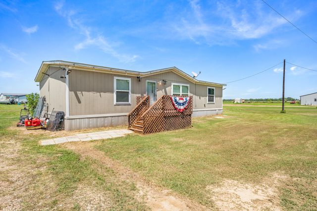 2721 County Road 3344, Pickton, TX 75471
