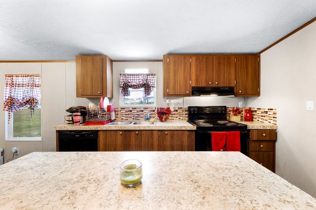 2721 County Road 3344, Pickton, TX 75471