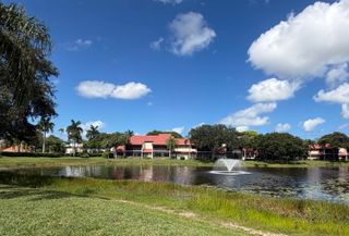 22 Lexington Lane W D, Palm Beach Gardens, FL 33418