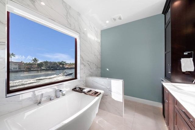 4555 W Tradewinds Avenue, Lauderdale-By-The-Sea, Fort Lauderdale, FL 33308