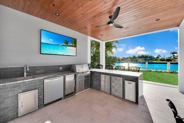 4555 W Tradewinds Avenue, Lauderdale-By-The-Sea, Fort Lauderdale, FL 33308