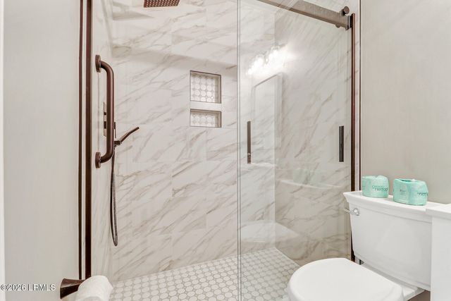 23 S Forest Beach Dr Apt 207, Hilton Head Island, SC 29928