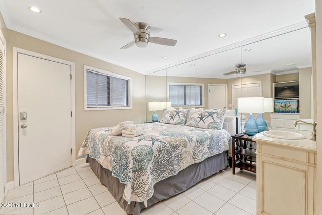 23 S Forest Beach Dr Apt 207, Hilton Head Island, SC 29928