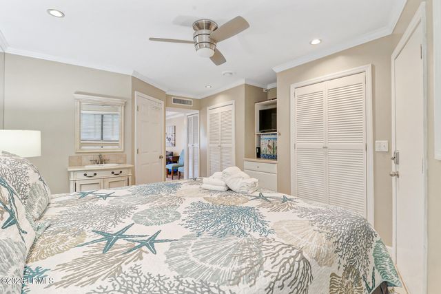 23 S Forest Beach Dr Apt 207, Hilton Head Island, SC 29928