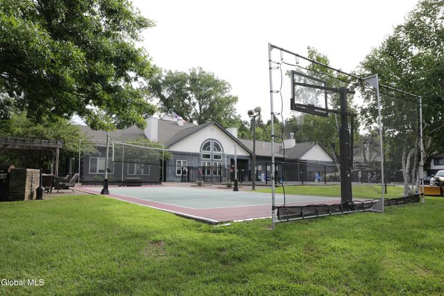 5 Residence Inn Drive 202, Colonie, NY 12110