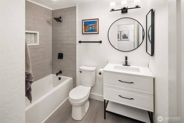 19841 NE 174th Street, Woodinville, WA 98077