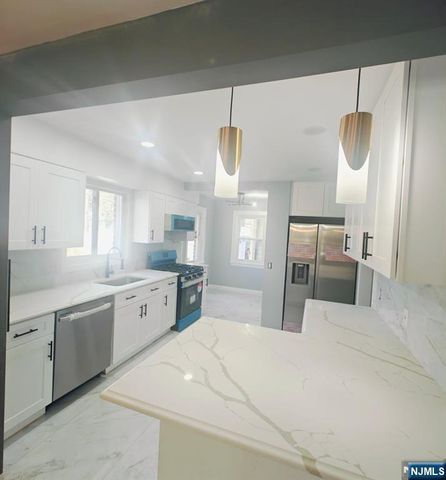 531 Standish Road, Teaneck, NJ 07666
