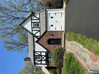 531 Standish Road, Teaneck, NJ 07666
