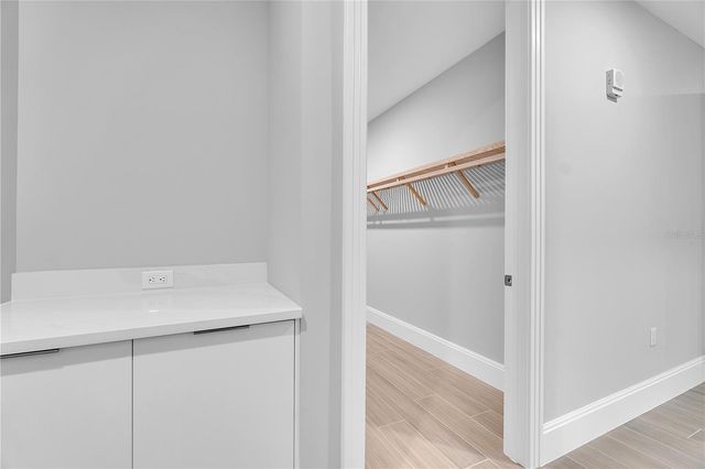 70 AVENIDA VENECCIA 304, Sarasota, FL 34242