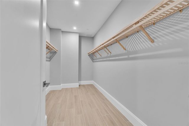 70 AVENIDA VENECCIA 304, Sarasota, FL 34242