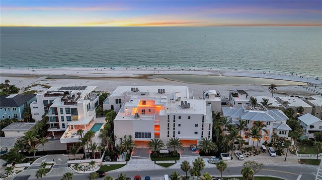 70 AVENIDA VENECCIA 304, Sarasota, FL 34242