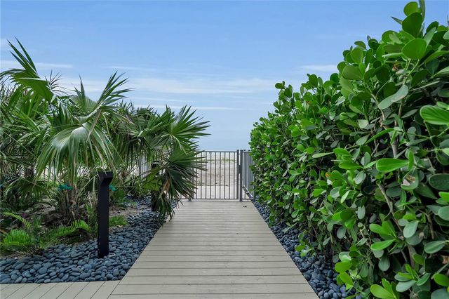 70 AVENIDA VENECCIA 304, Sarasota, FL 34242