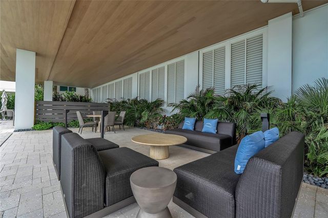 70 AVENIDA VENECCIA 304, Sarasota, FL 34242