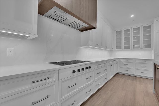 70 AVENIDA VENECCIA 304, Sarasota, FL 34242