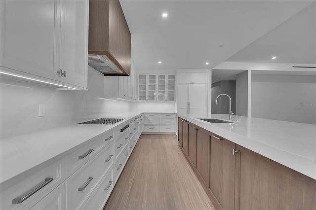 70 AVENIDA VENECCIA 304, Sarasota, FL 34242