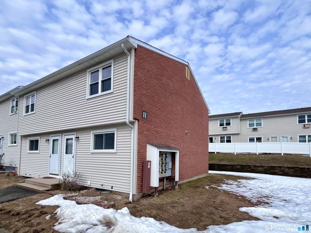 1081 New Haven Road 11J, Naugatuck, CT 06770