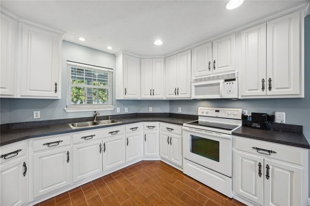 183 Rainbow Lane, Woodbine, GA 31569