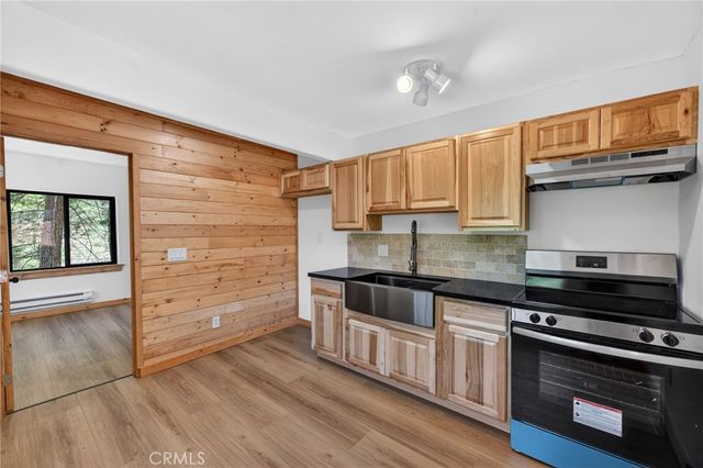 567 Maple Drive, Cedar Glen, CA 92321