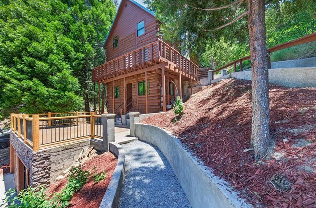 567 Maple Drive, Cedar Glen, CA 92321