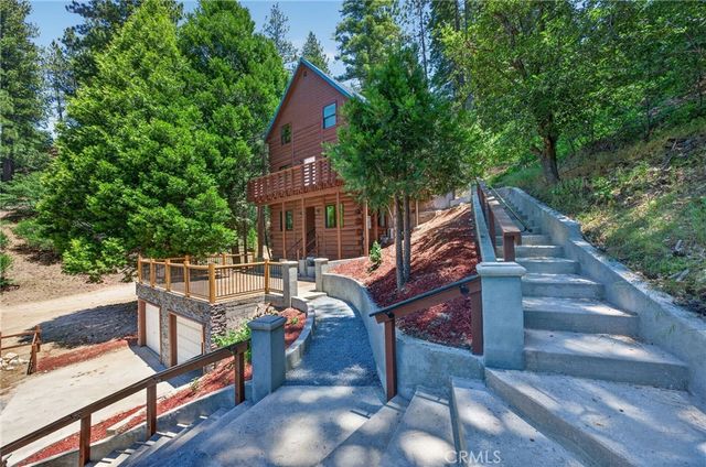 567 Maple Drive, Cedar Glen, CA 92321