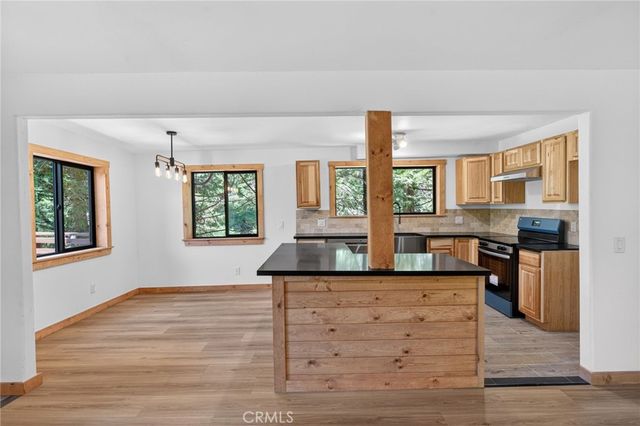 567 Maple Drive, Cedar Glen, CA 92321