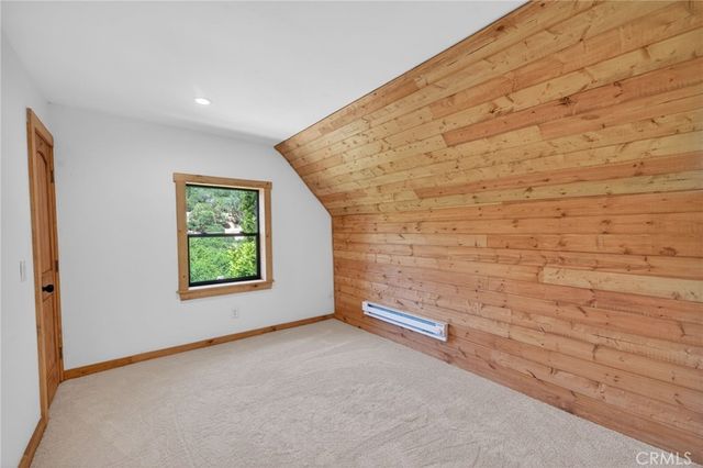 567 Maple Drive, Cedar Glen, CA 92321