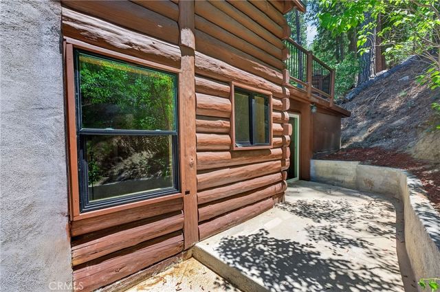567 Maple Drive, Cedar Glen, CA 92321