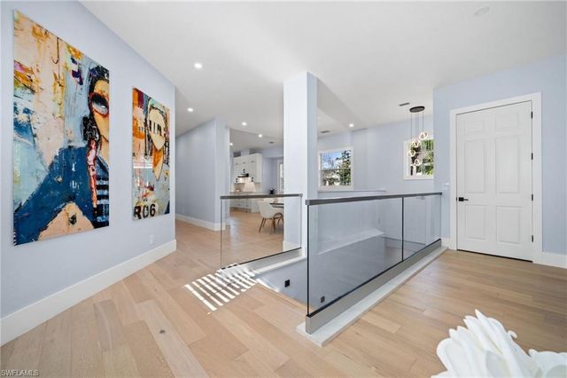 3099 Lancaster DR # 704, Naples, FL 34105