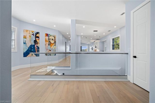 3099 Lancaster DR # 704, Naples, FL 34105