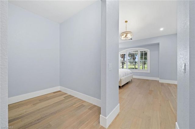 3099 Lancaster DR # 704, Naples, FL 34105