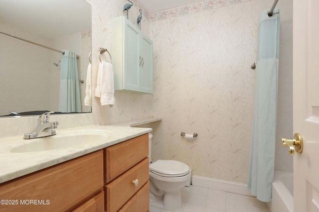 25 Purnell Street, Toms River, NJ 08757