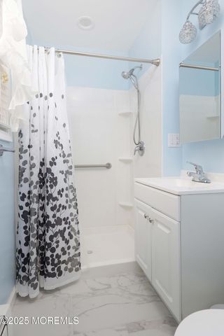 25 Purnell Street, Toms River, NJ 08757