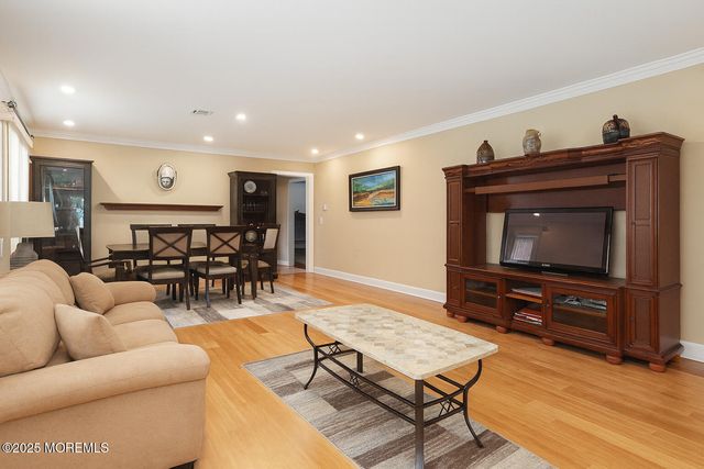 25 Purnell Street, Toms River, NJ 08757