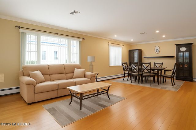 25 Purnell Street, Toms River, NJ 08757