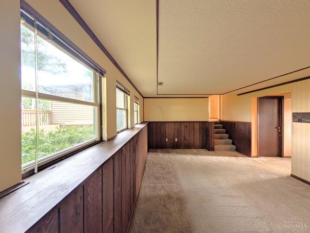 216 Francisridge Drive, Delhi Twp, OH 45238
